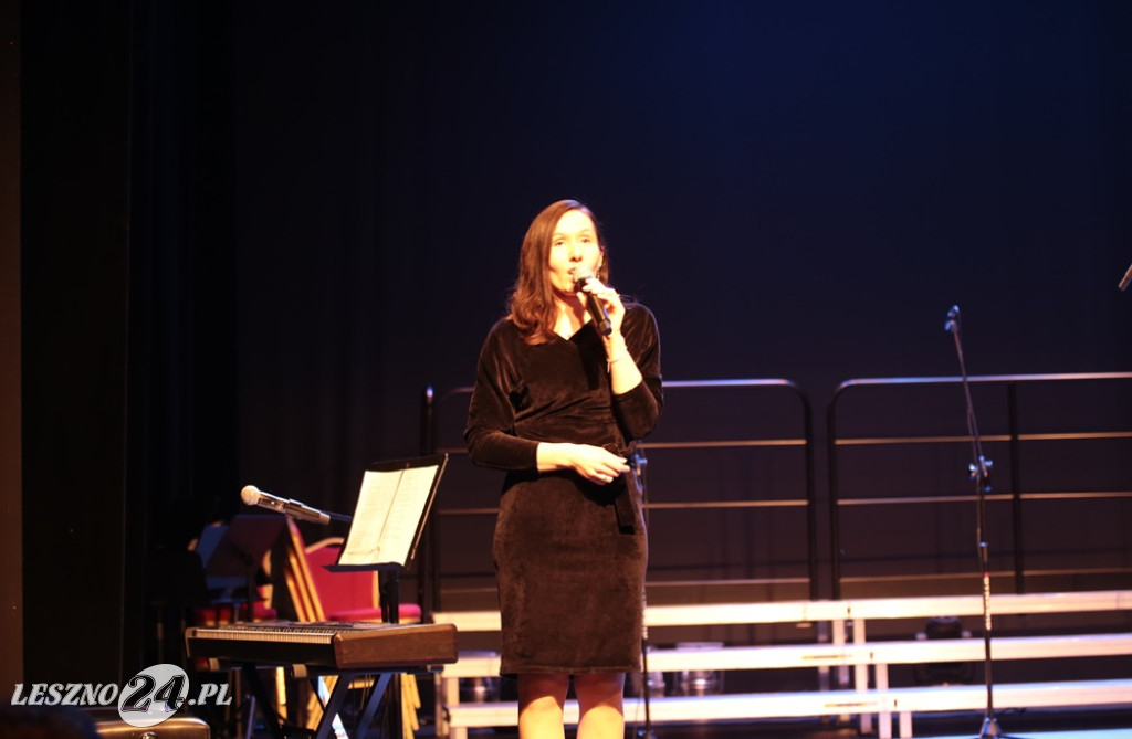Koncert świąteczny szkoły muzycznej w Lesznie