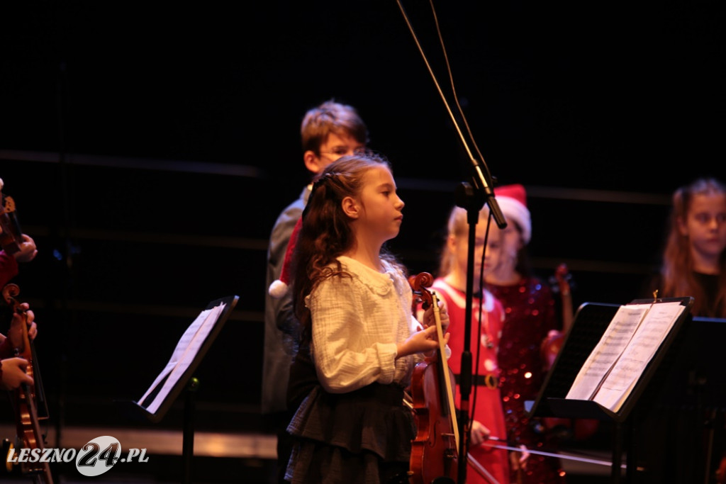 Koncert świąteczny szkoły muzycznej w Lesznie