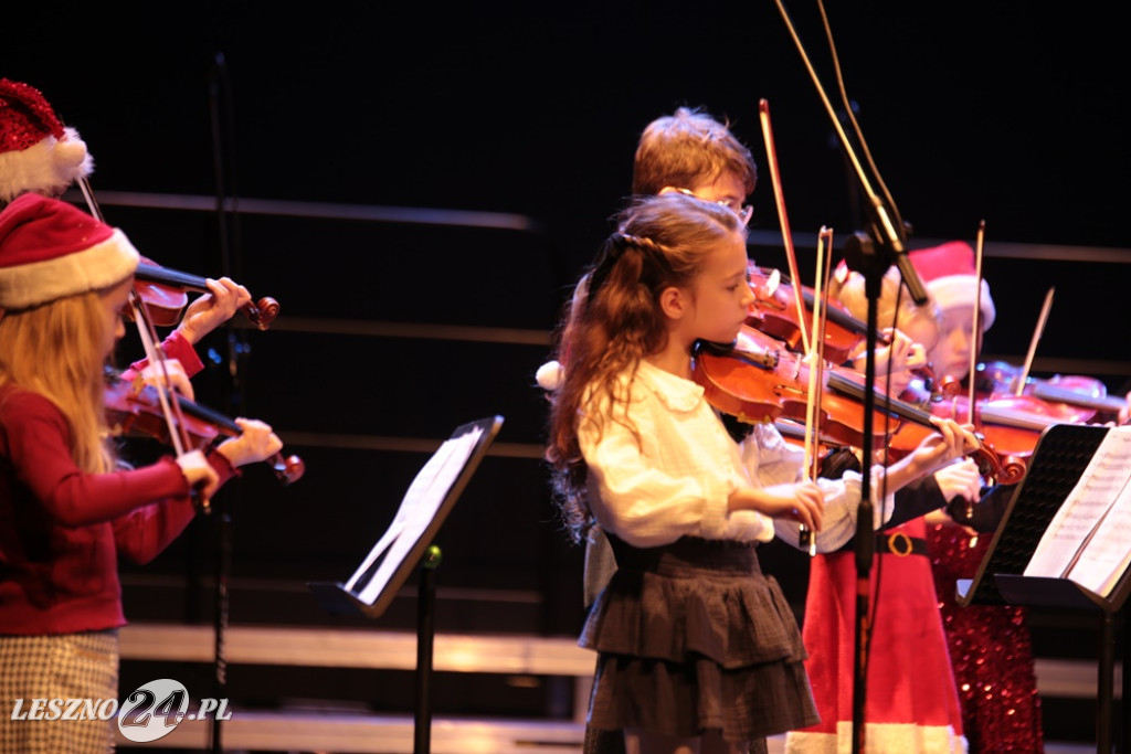 Koncert świąteczny szkoły muzycznej w Lesznie