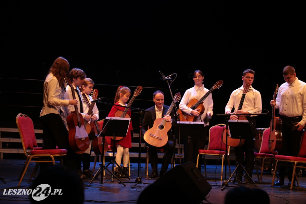 Koncert świąteczny szkoły muzycznej w Lesznie