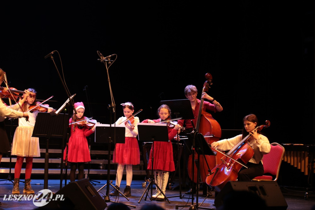Koncert świąteczny szkoły muzycznej w Lesznie
