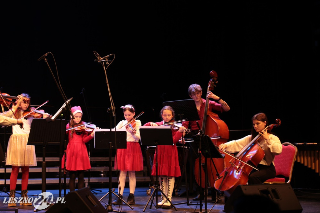 Koncert świąteczny szkoły muzycznej w Lesznie