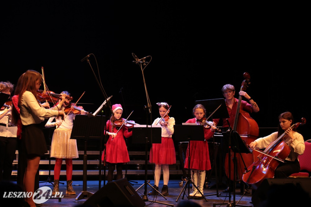 Koncert świąteczny szkoły muzycznej w Lesznie