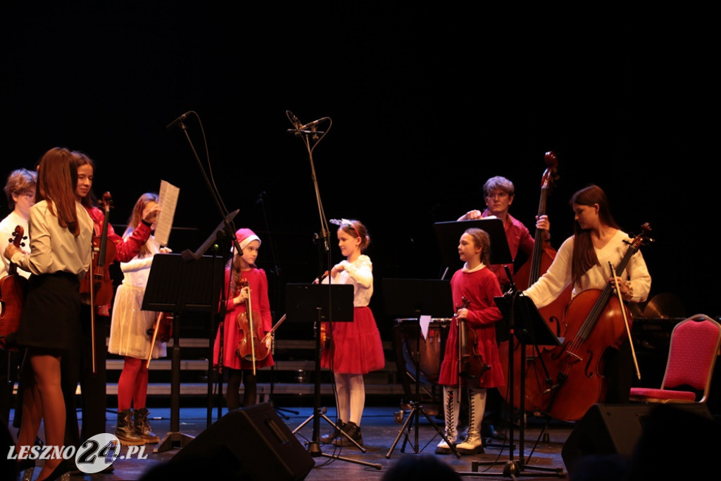 Koncert świąteczny szkoły muzycznej w Lesznie