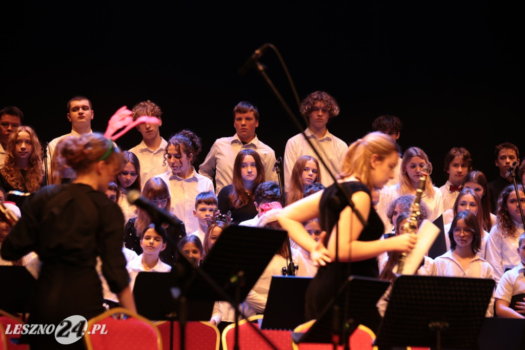 Koncert świąteczny szkoły muzycznej w Lesznie