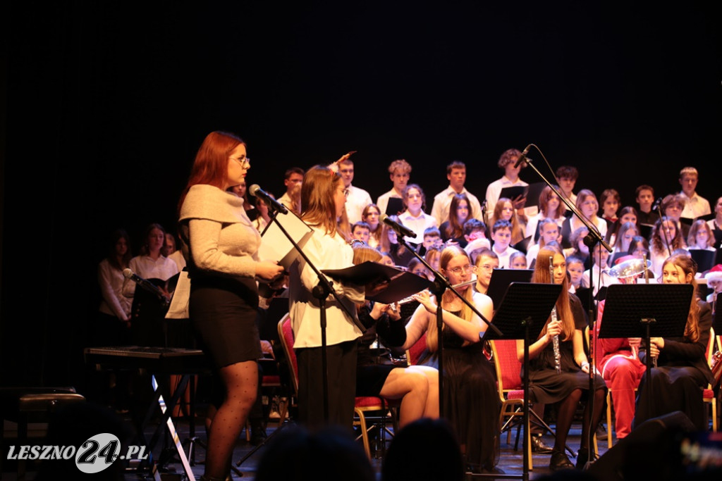 Koncert świąteczny szkoły muzycznej w Lesznie