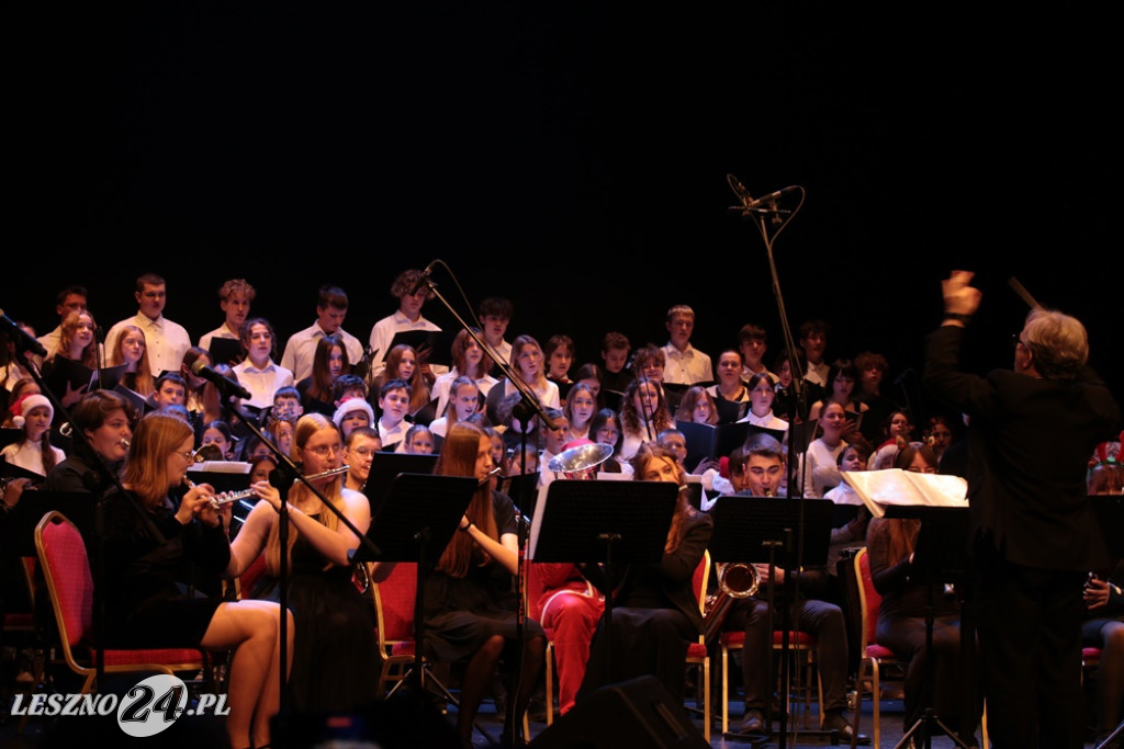 Koncert świąteczny szkoły muzycznej w Lesznie