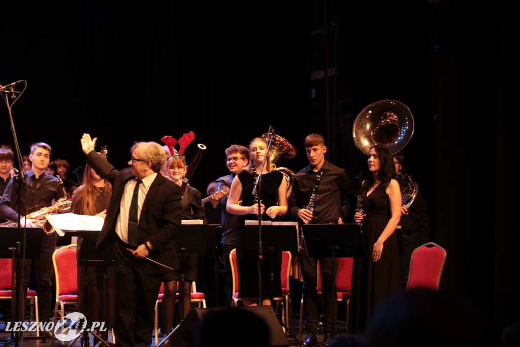 Koncert świąteczny szkoły muzycznej w Lesznie