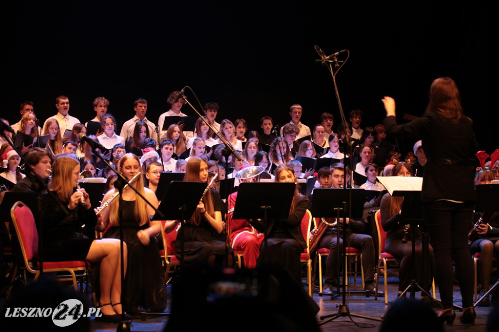 Koncert świąteczny szkoły muzycznej w Lesznie