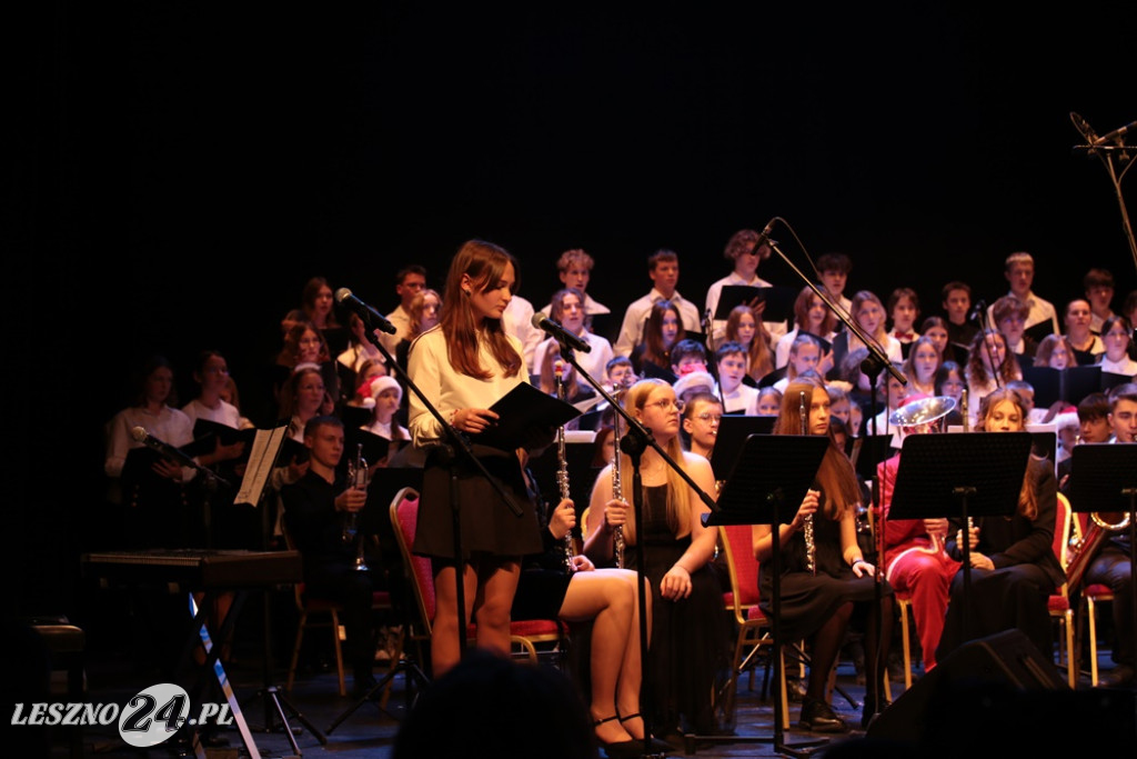 Koncert świąteczny szkoły muzycznej w Lesznie