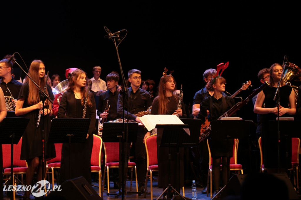 Koncert świąteczny szkoły muzycznej w Lesznie