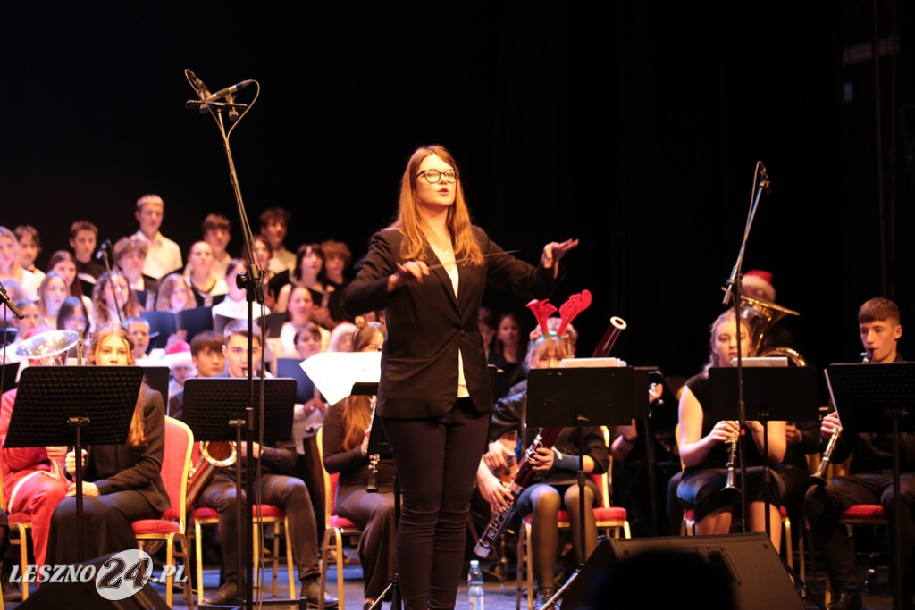 Koncert świąteczny szkoły muzycznej w Lesznie