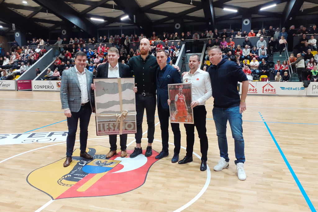 Olimpijczyk Adrian Bogucki uhonorowany w Trapezie