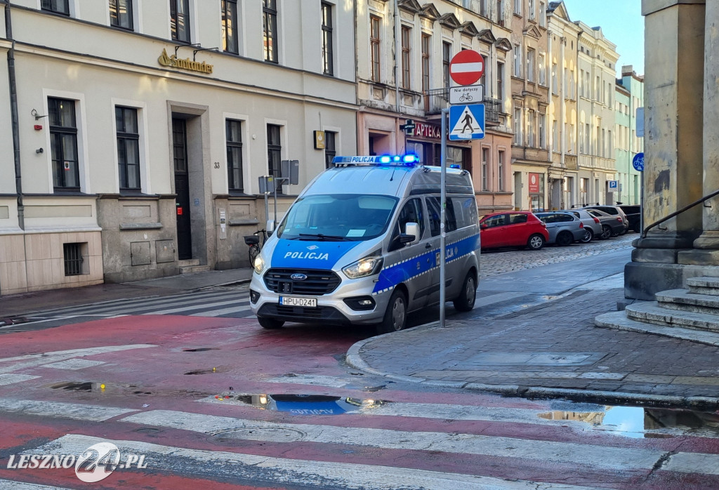 Potrącenie pieszego przy al. Krasińskiego w Lesznie