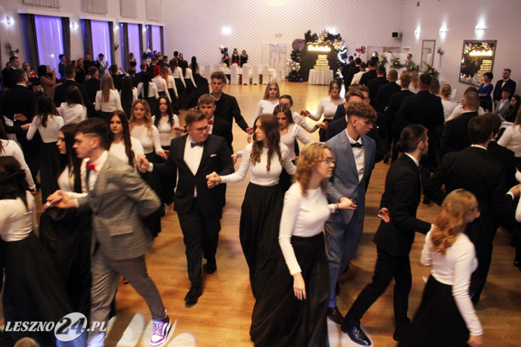 Studniówka Zespołu Szkół nr 4 w Lesznie