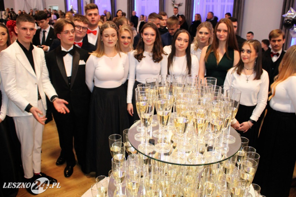 Studniówka Zespołu Szkół nr 4 w Lesznie