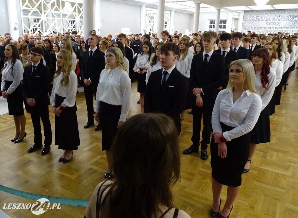 Studniówka II LO w Lesznie
