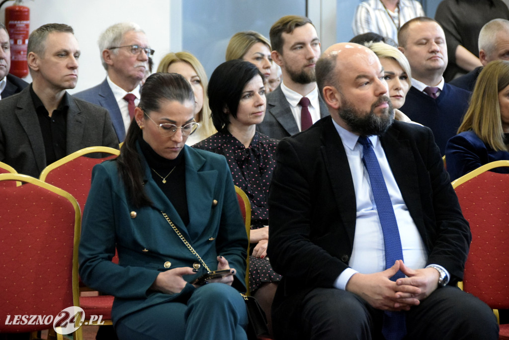 Otwarcie sali sportowej i nowych klas w Goniembicach