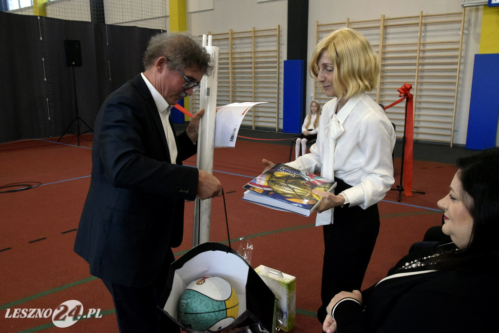 Otwarcie sali sportowej i nowych klas w Goniembicach