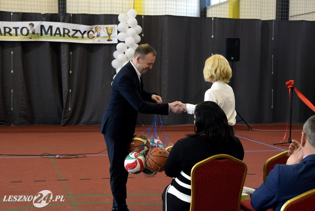 Otwarcie sali sportowej i nowych klas w Goniembicach