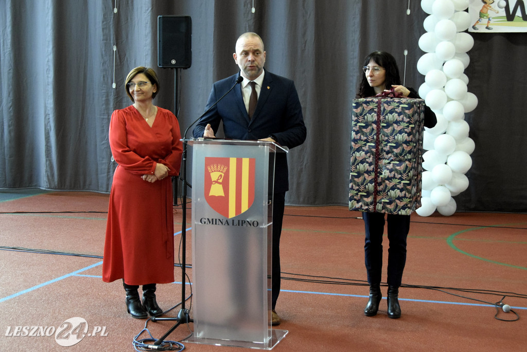 Otwarcie sali sportowej i nowych klas w Goniembicach