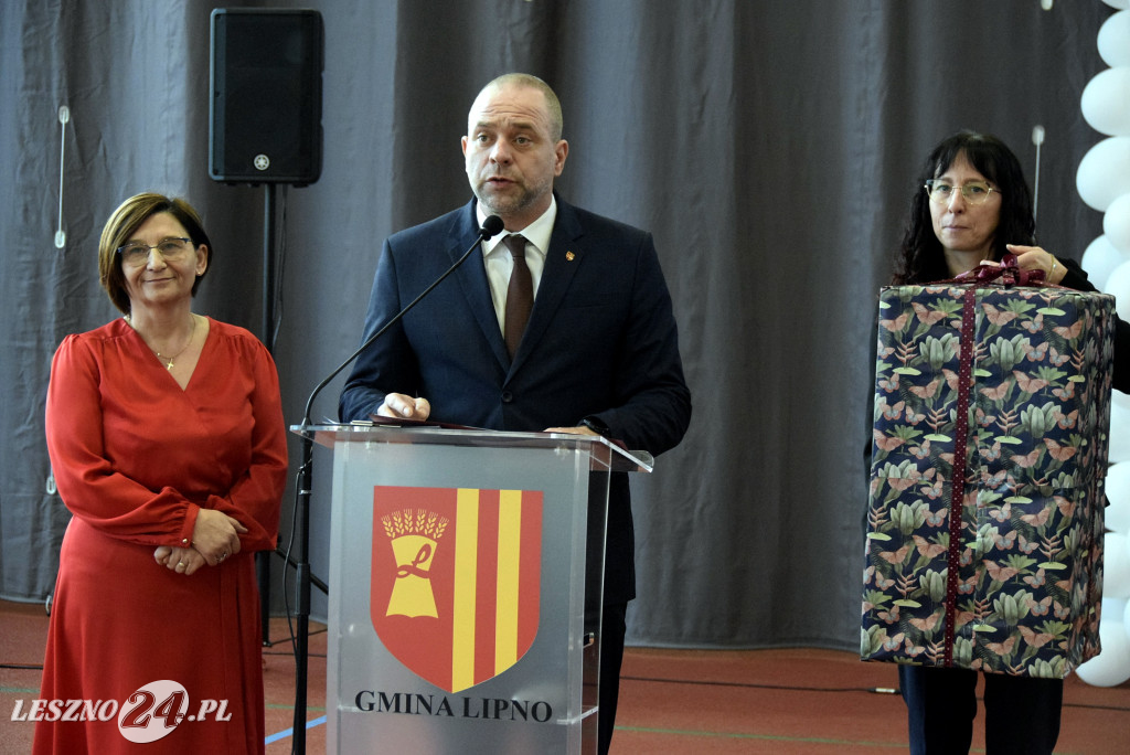 Otwarcie sali sportowej i nowych klas w Goniembicach