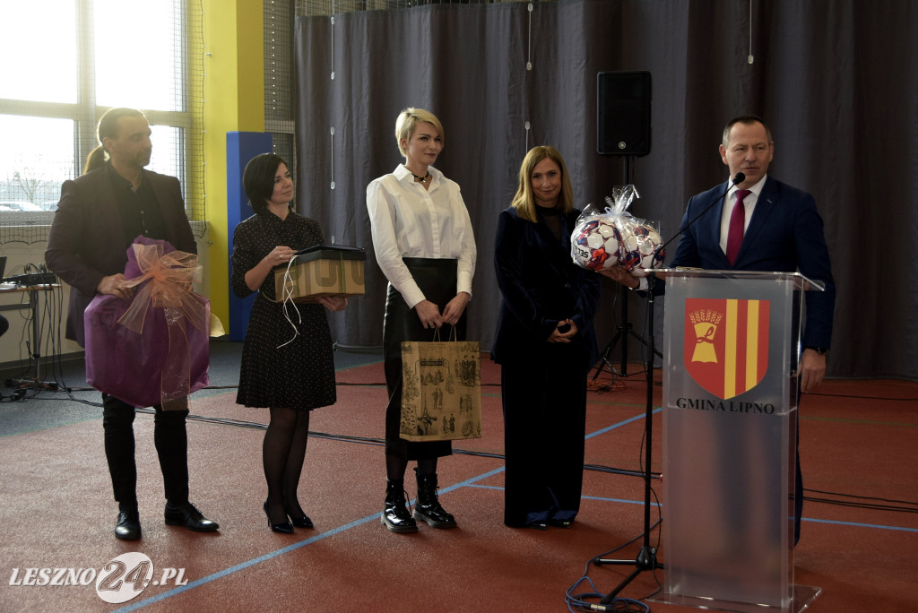 Otwarcie sali sportowej i nowych klas w Goniembicach
