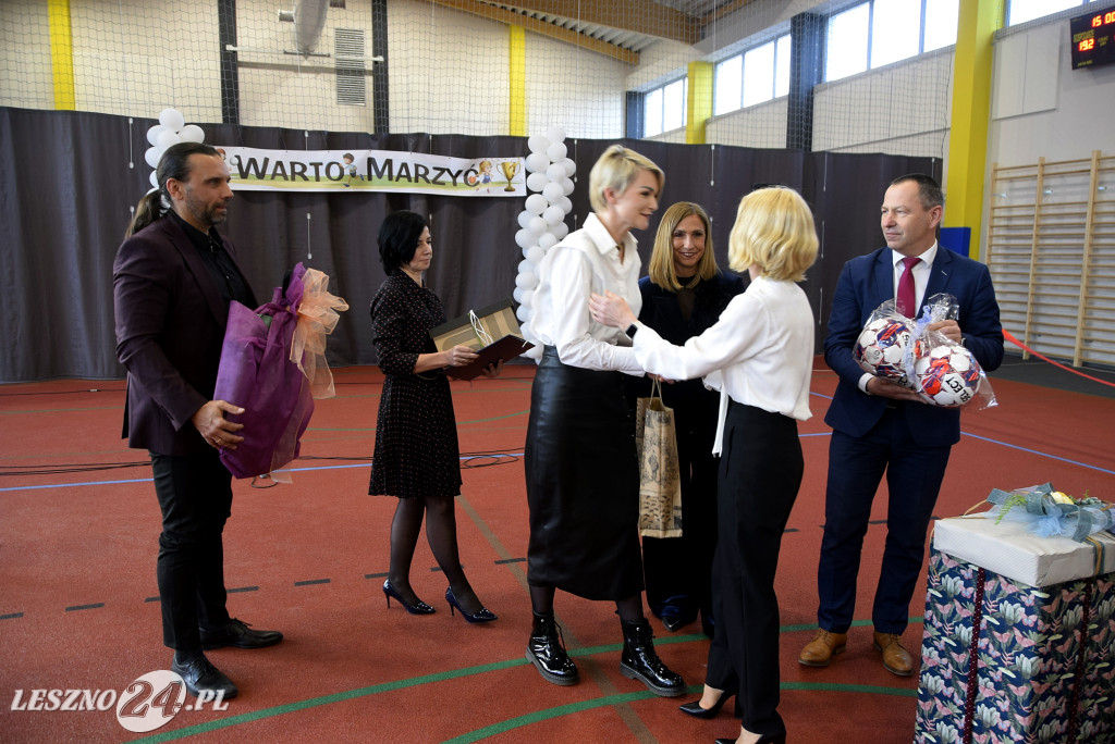 Otwarcie sali sportowej i nowych klas w Goniembicach