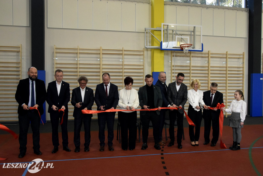 Otwarcie sali sportowej i nowych klas w Goniembicach