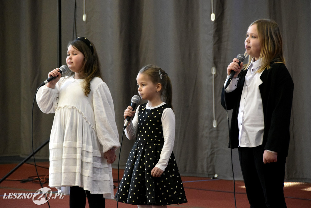Otwarcie sali sportowej i nowych klas w Goniembicach