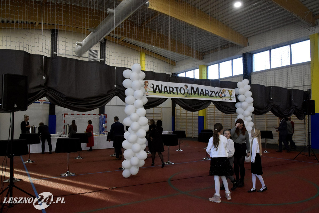 Otwarcie sali sportowej i nowych klas w Goniembicach