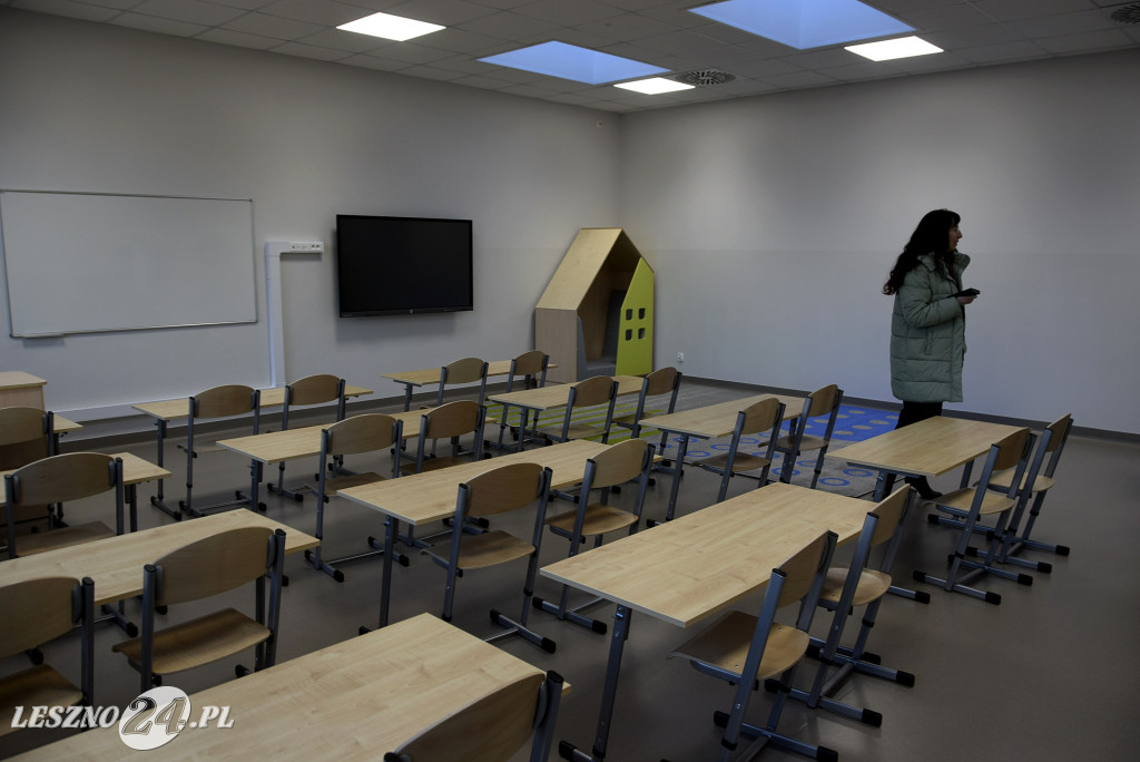 Otwarcie sali sportowej i nowych klas w Goniembicach