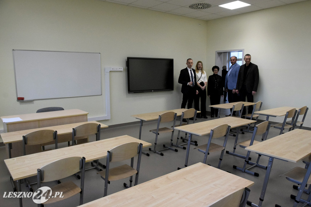 Otwarcie sali sportowej i nowych klas w Goniembicach
