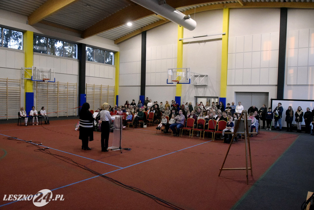 Otwarcie sali sportowej i nowych klas w Goniembicach