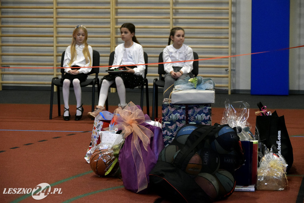 Otwarcie sali sportowej i nowych klas w Goniembicach