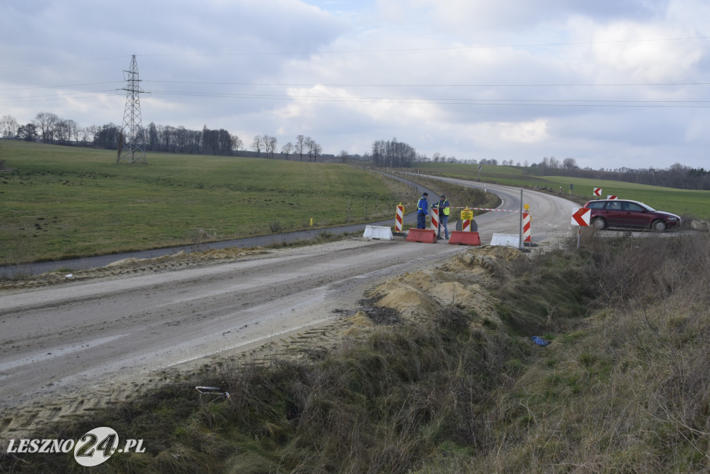 Remont nowej drogi Goniembice - Osieczna