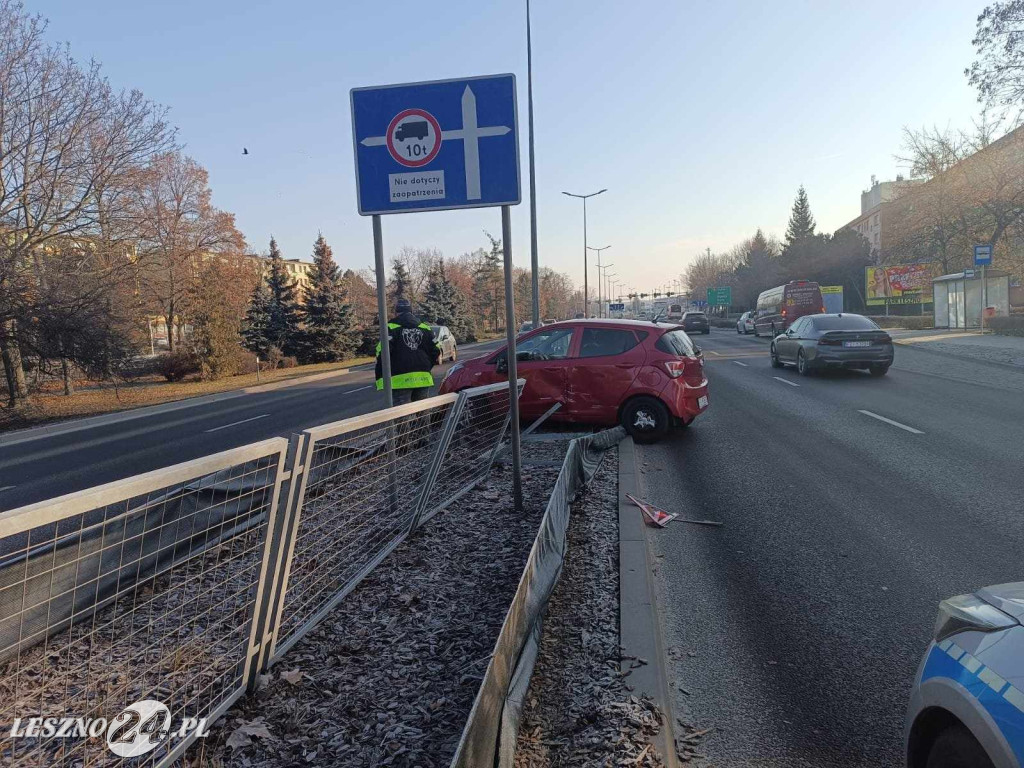 Zderzenie ciężarówki i osobówki