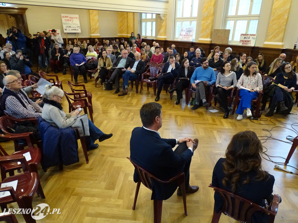 Spotkanie prezydenta z rodzicami w SP 1 w Lesznie