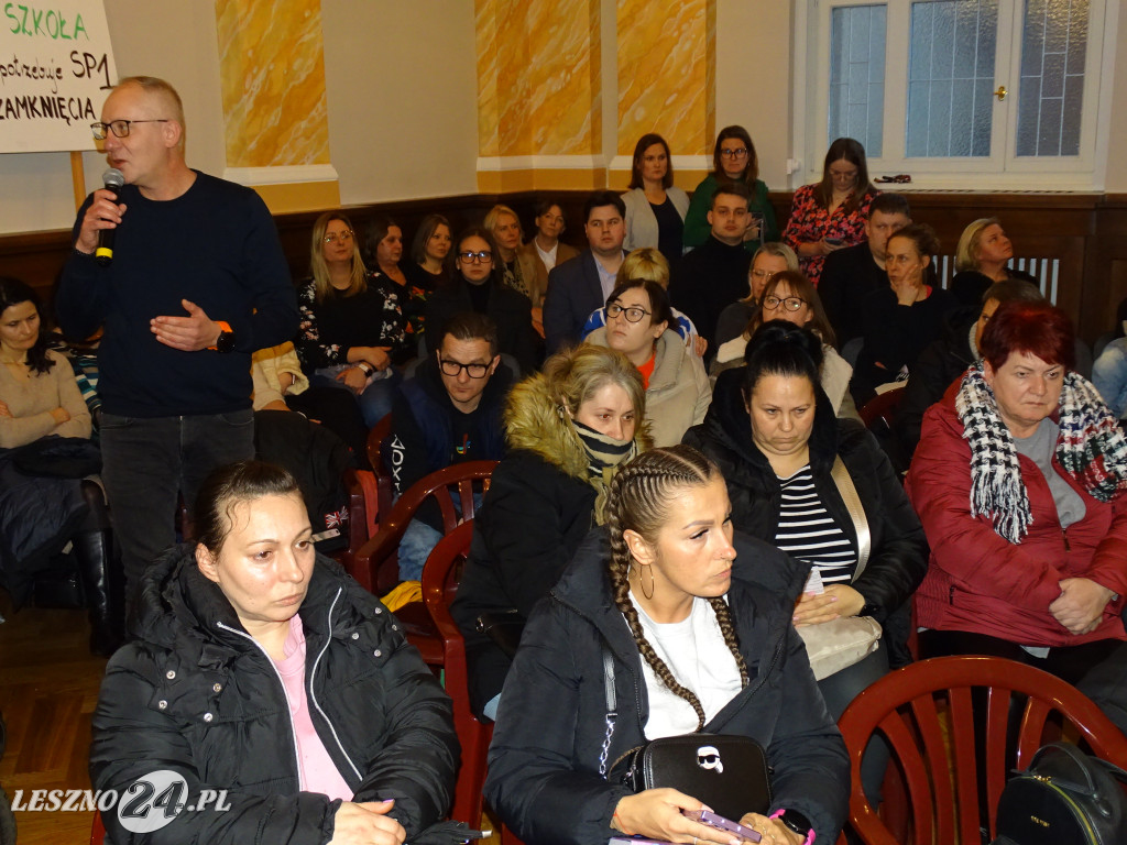Spotkanie prezydenta z rodzicami w SP 1 w Lesznie