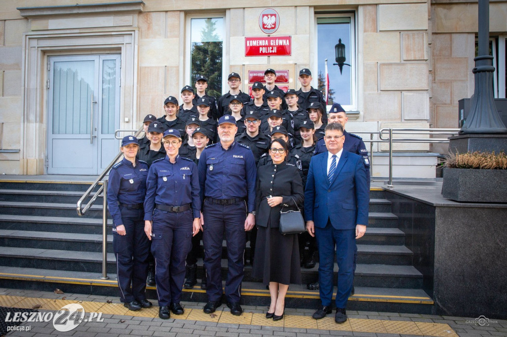 Mundurowi maturzyści  w komendzie głównej i Sejmie