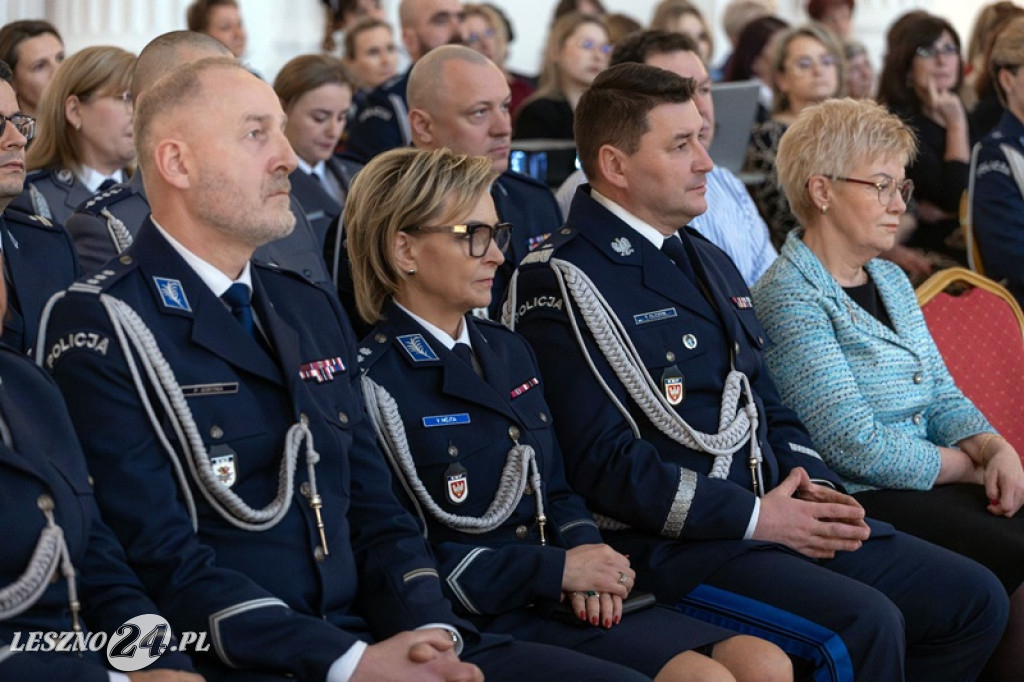 Kobiety z komendy policji świętowały 100-lecie