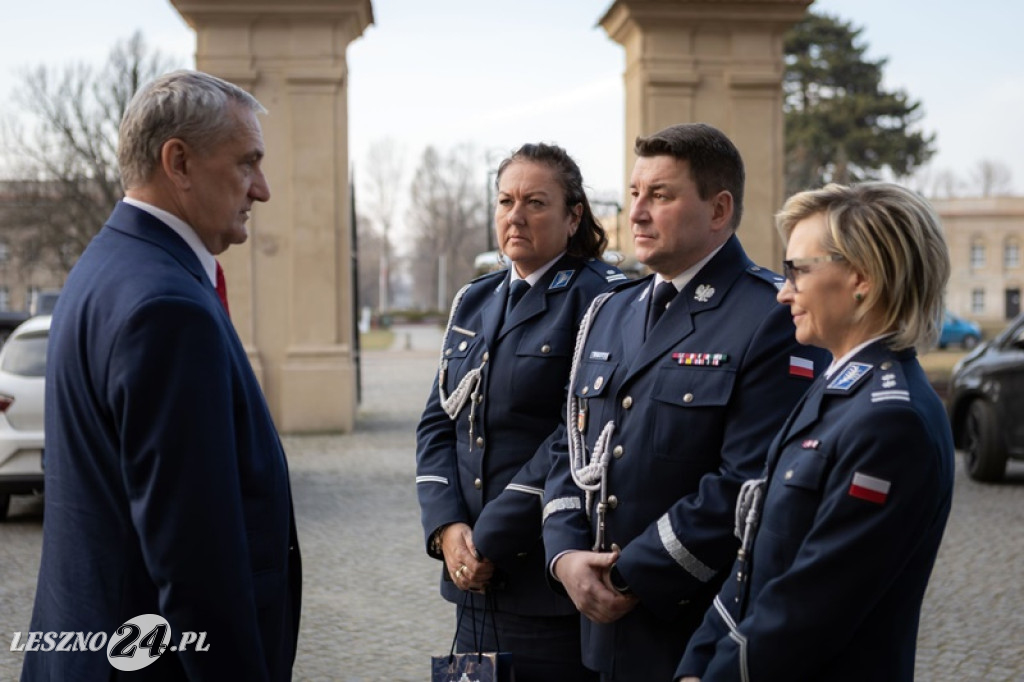 Kobiety z komendy policji świętowały 100-lecie