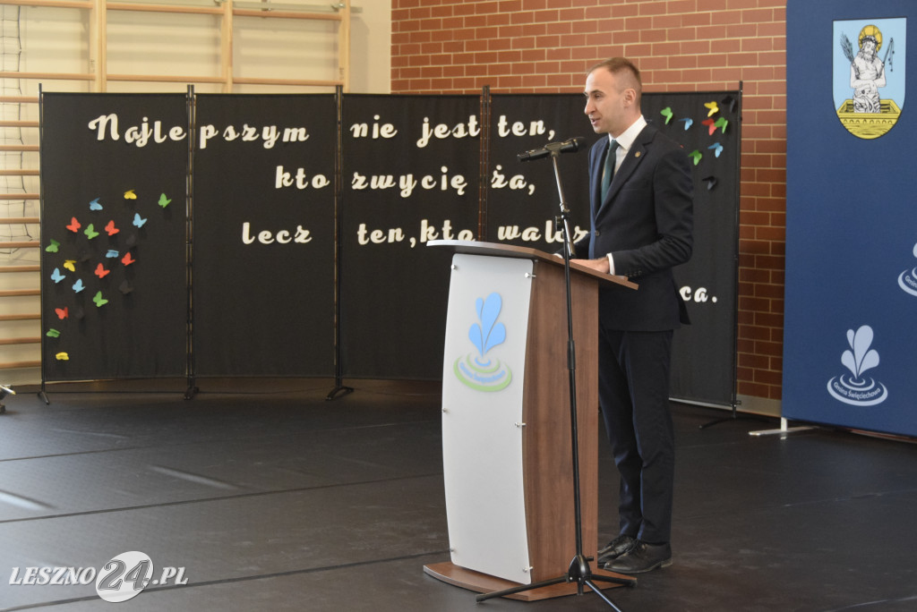 Otwarcie sali sportowej w Długiem Starem