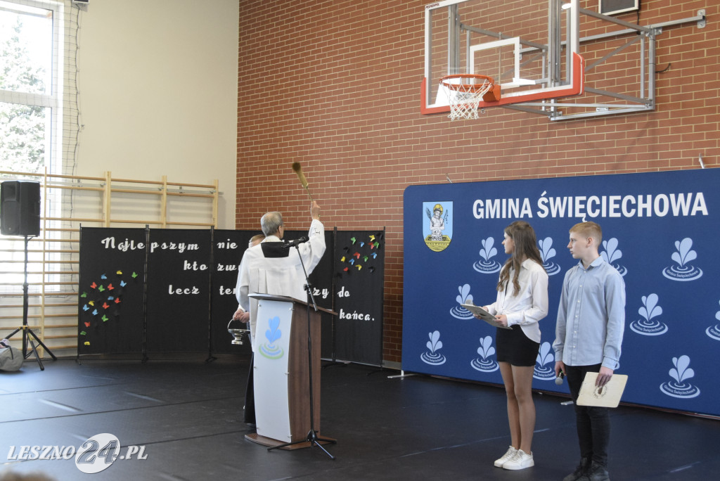Otwarcie sali sportowej w Długiem Starem