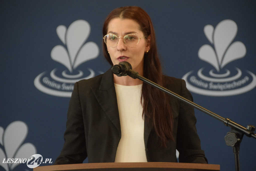 Otwarcie sali sportowej w Długiem Starem