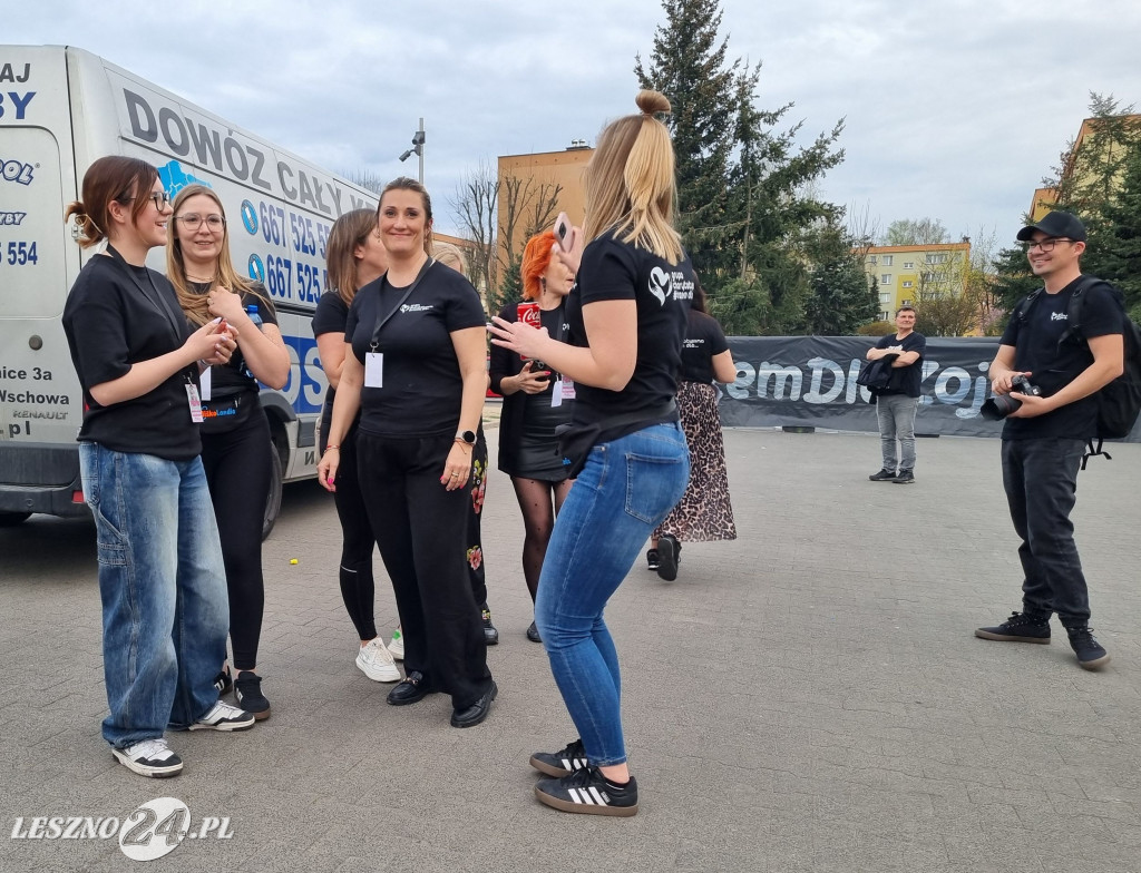Festyn charytatywny dla Zojki w hali Trapez w Lesznie