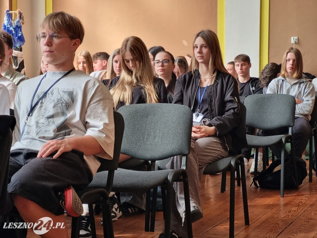 Ukryte oblicze starych przedmiotów w III LO w Lesznie