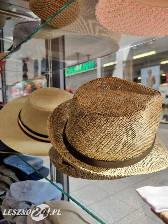 Bielizna i Pasmanteria w Centrum Handlowym Manhattan
