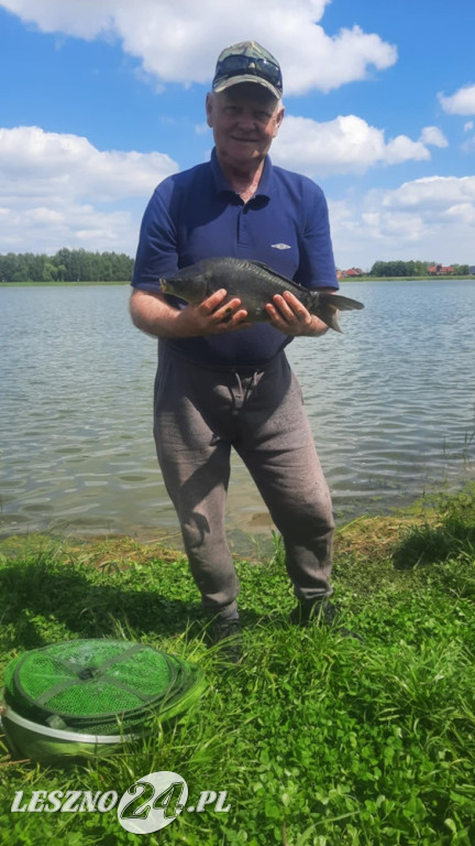Zawody wędkarskie o puchar burmistrza Rydzyny