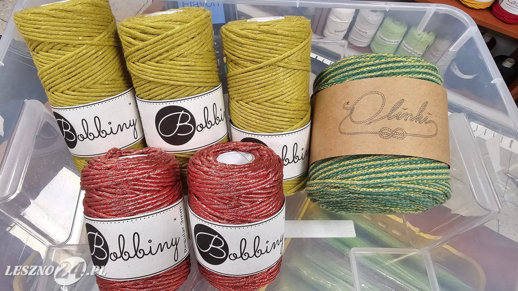 Bielizna i Pasmanteria w Centrum Handlowym Manhattan